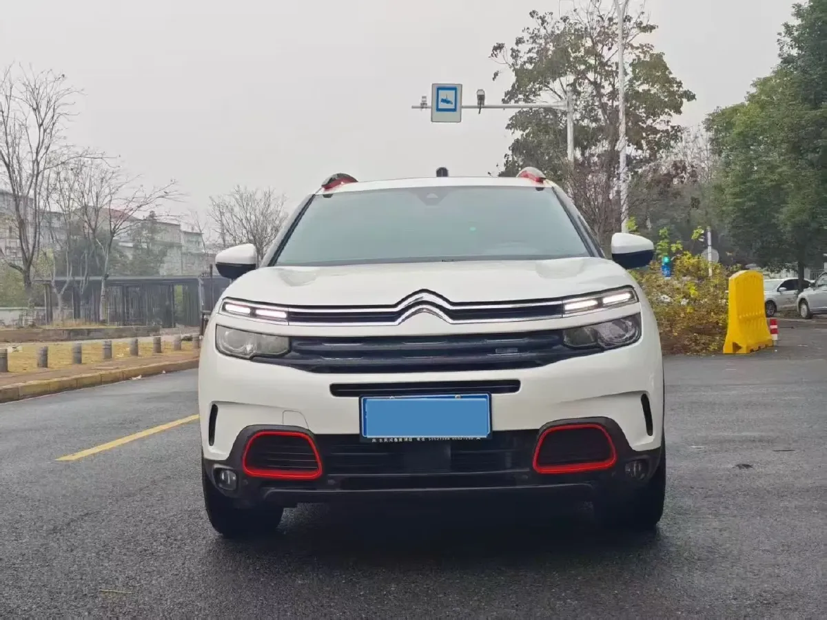 2018 Citroen C5 Aircross 1.6T 167HP L4 6AT,autocango,china used car exporter,china ev exporter,chinese used car exporter,chinese used ev exporter