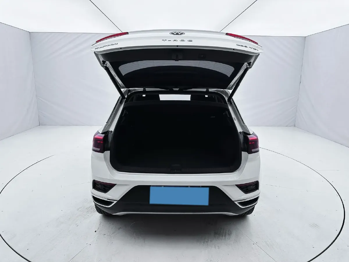 2022 Volkswagen T-Roc 1.4T 150HP L4 7DCT,autocango,china used car exporter,china ev exporter,chinese used car exporter,chinese used ev exporter
