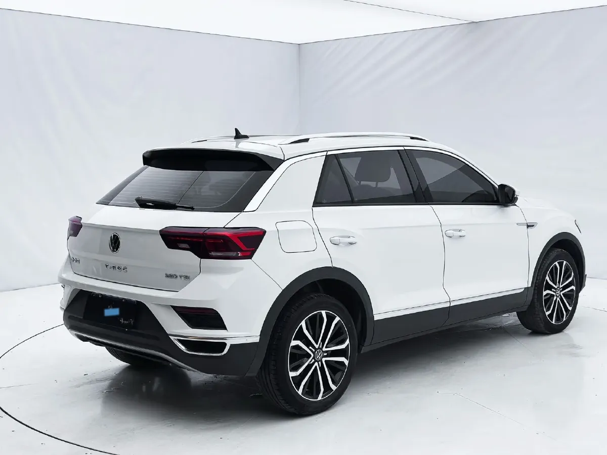 2022 Volkswagen T-Roc 1.4T 150HP L4 7DCT,autocango,china used car exporter,china ev exporter,chinese used car exporter,chinese used ev exporter