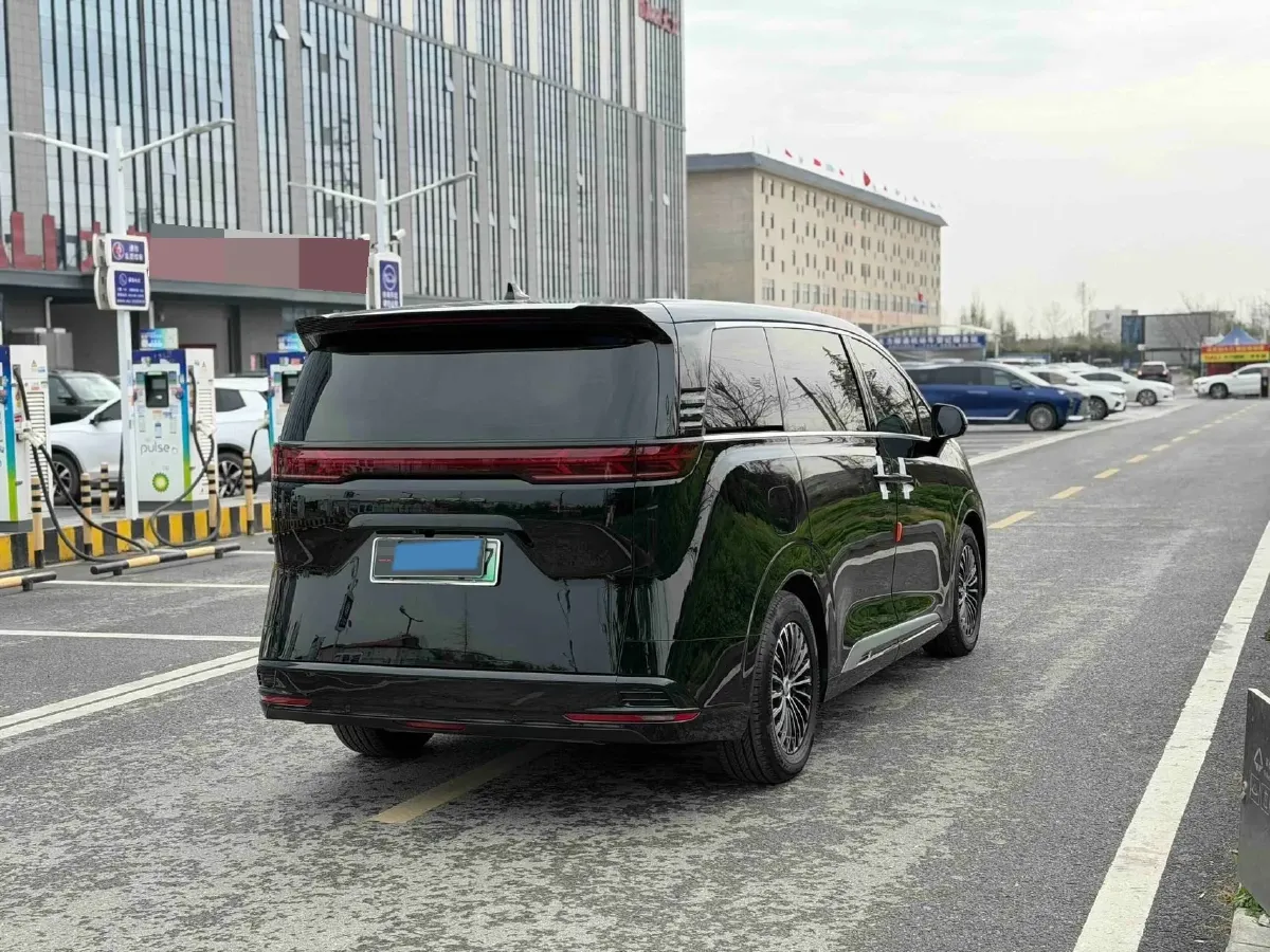 2024 Denza D9 1.5T 139HP L4 E-CVT PHEV 40KWH,autocango,china used car exporter,china ev exporter,chinese used car exporter,chinese used ev exporter