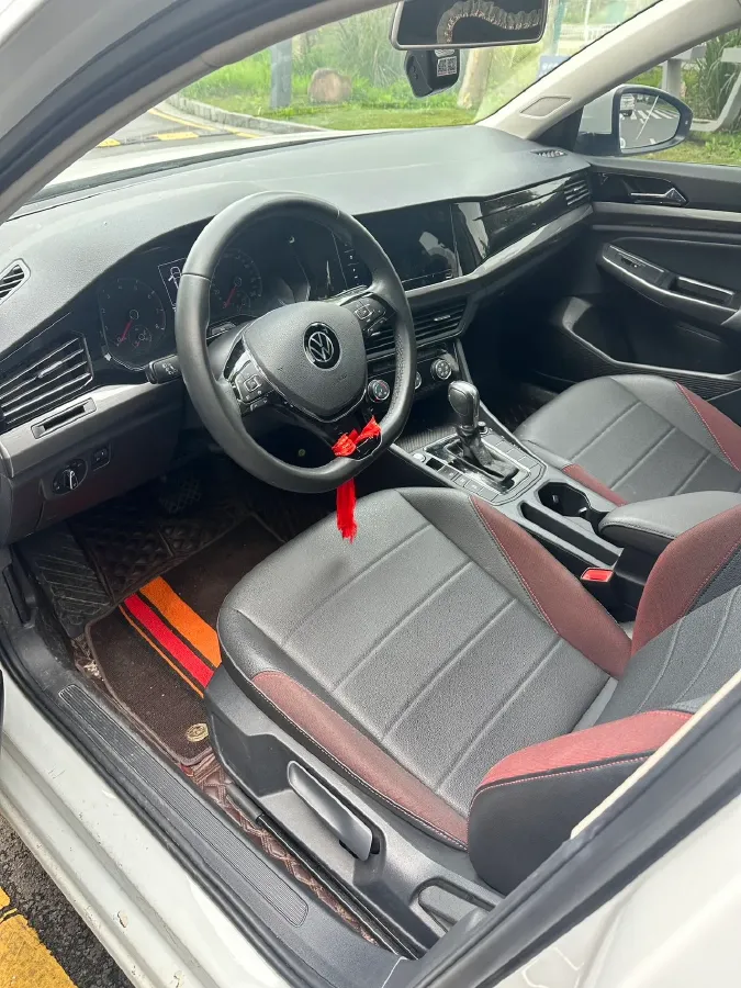 2021 Volkswagen Bora 1.5L 113HP L4 6AT,autocango,china used car exporter,china ev exporter,chinese used car exporter,chinese used ev exporter