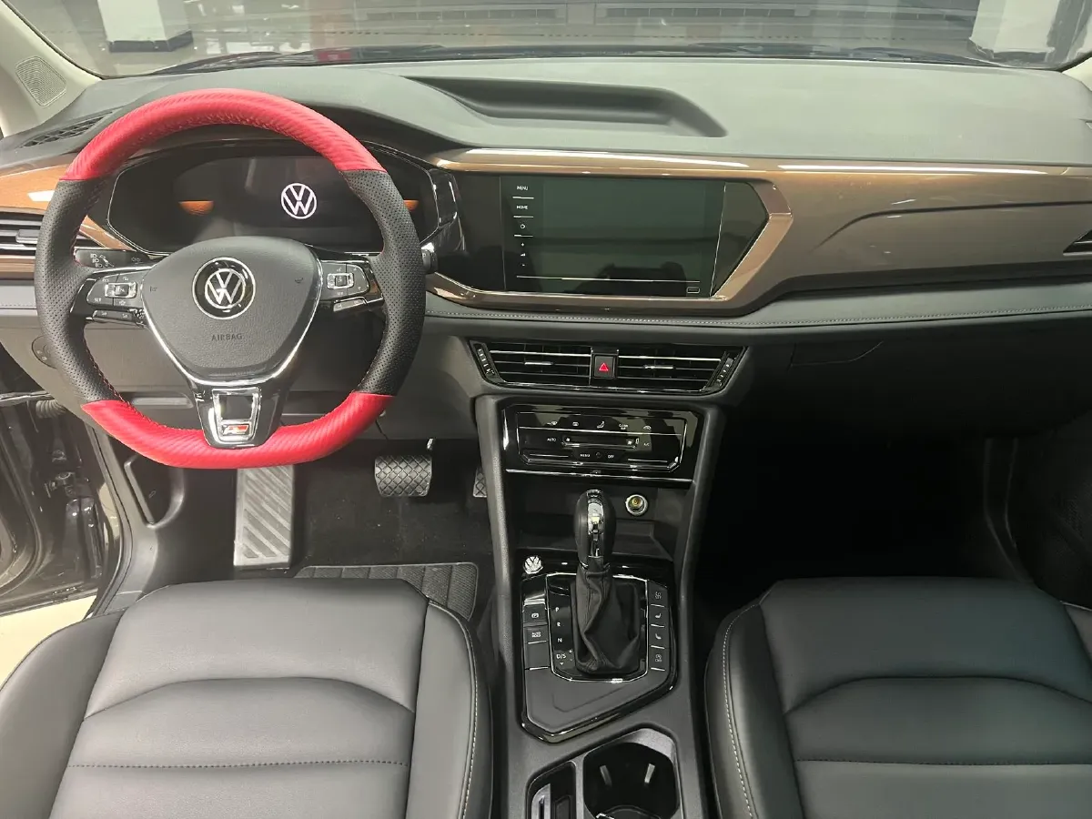 2022 Ford Transit 2.0T 202HP L4 6AT,autocango,china used car exporter,china ev exporter,chinese used car exporter,chinese used ev exporter