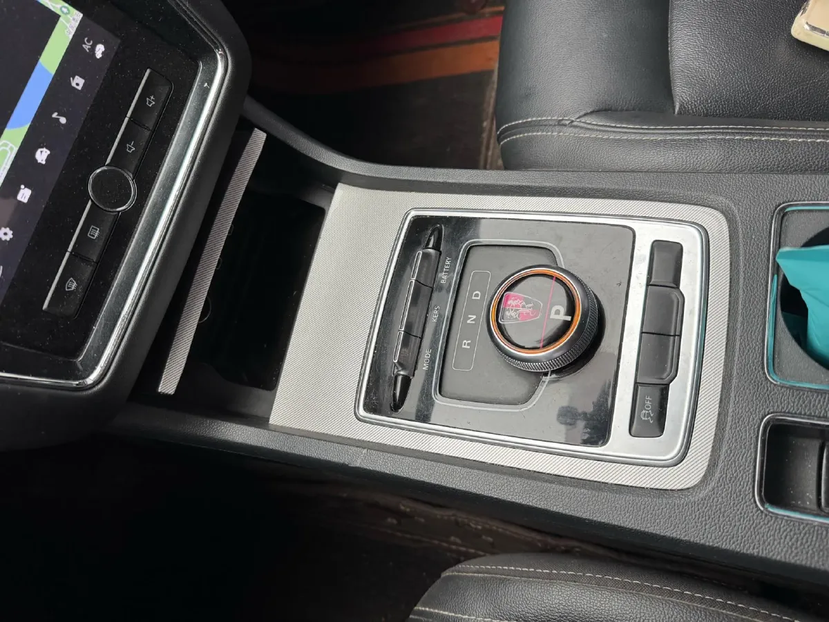 2018 Roewe i6 1.0T 125HP L3 7DCT,autocango,china used car exporter,china ev exporter,chinese used car exporter,chinese used ev exporter