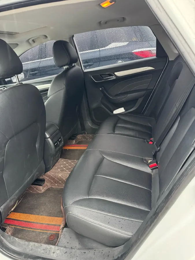 2018 Roewe i6 1.0T 125HP L3 7DCT,autocango,china used car exporter,china ev exporter,chinese used car exporter,chinese used ev exporter