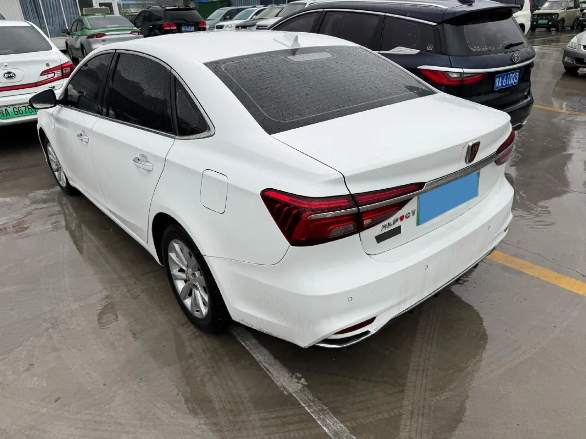 2018 Roewe i6 1.0T 125HP L3 7DCT,autocango,china used car exporter,china ev exporter,chinese used car exporter,chinese used ev exporter