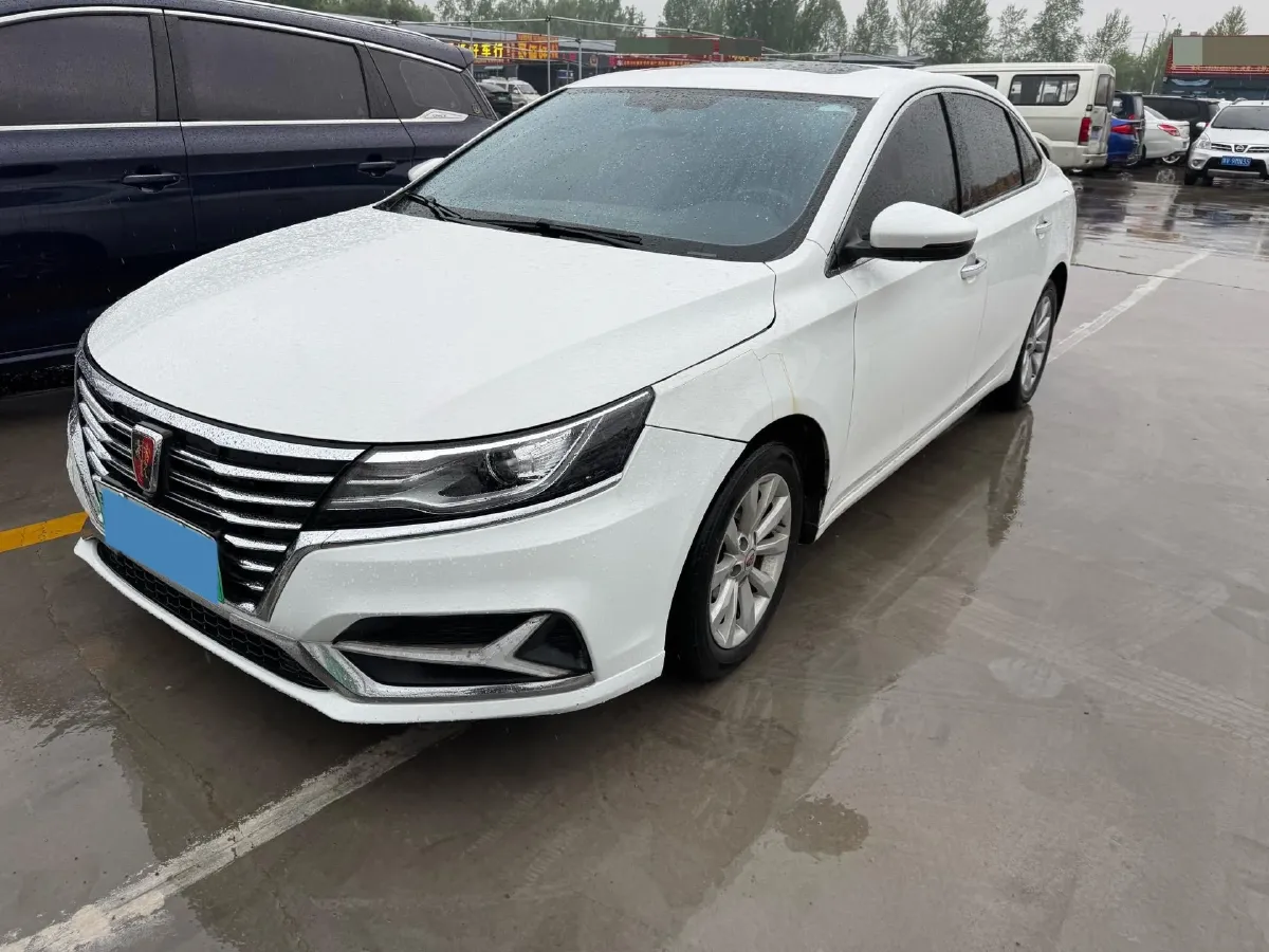 2018 Roewe i6 1.0T 125HP L3 7DCT,autocango,china used car exporter,china ev exporter,chinese used car exporter,chinese used ev exporter