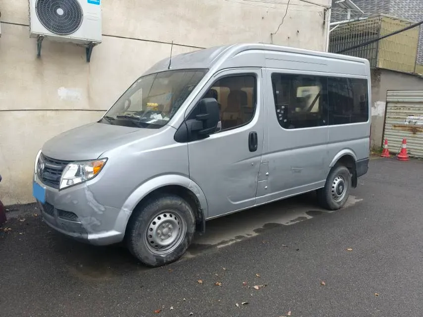 2018 DongFeng DFAC YuFeng 2.3T 110HP L4 6MT,autocango,china used car exporter,china ev exporter,chinese used car exporter,chinese used ev exporter