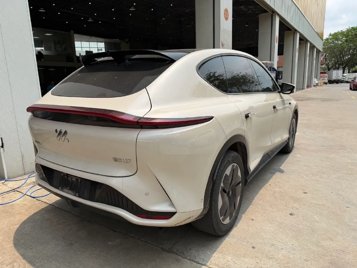 2023 IM LS7 BEV 90KWH,autocango,china used car exporter,china ev exporter,chinese used car exporter,chinese used ev exporter