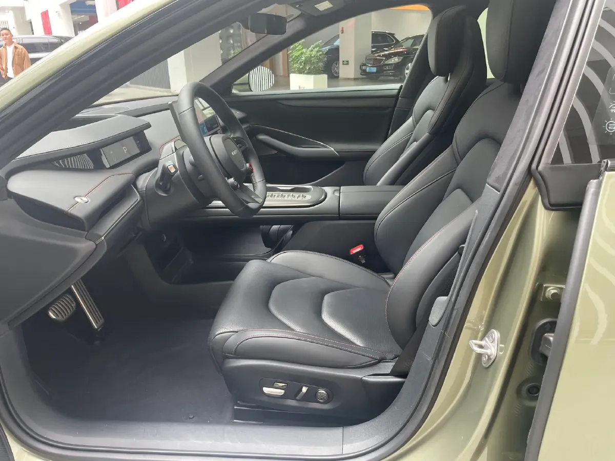 2024 MI SU7 BEV 101KWH,autocango,china used car exporter,china ev exporter,chinese used car exporter,chinese used ev exporter