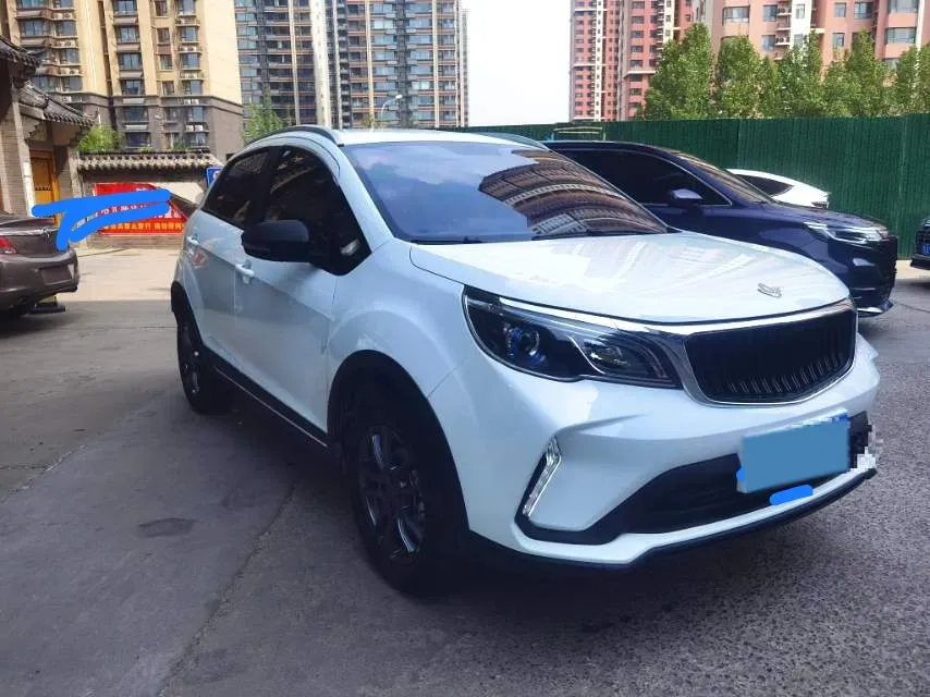 2022 Livan X3 PRO 1.5L 113HP L4 5MT,autocango,china used car exporter,china ev exporter,chinese used car exporter,chinese used ev exporter