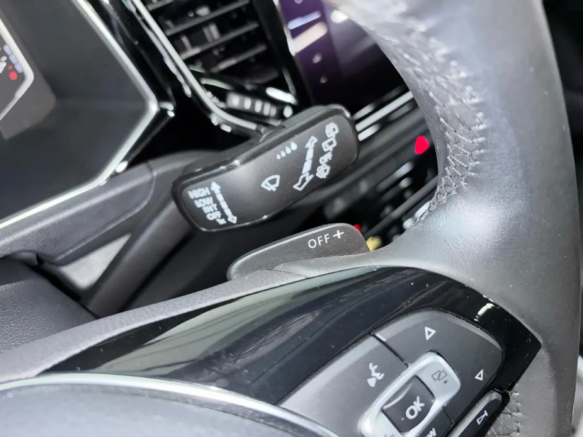 2021 Volkswagen T-Roc 1.4T 150HP L4 7DCT,autocango,china used car exporter,china ev exporter,chinese used car exporter,chinese used ev exporter