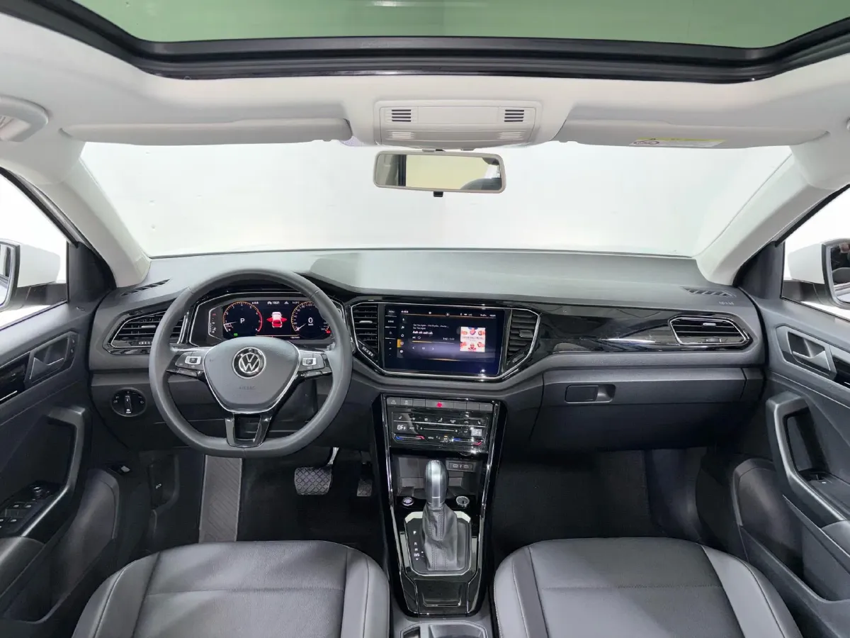 2021 Volkswagen T-Roc 1.4T 150HP L4 7DCT,autocango,china used car exporter,china ev exporter,chinese used car exporter,chinese used ev exporter