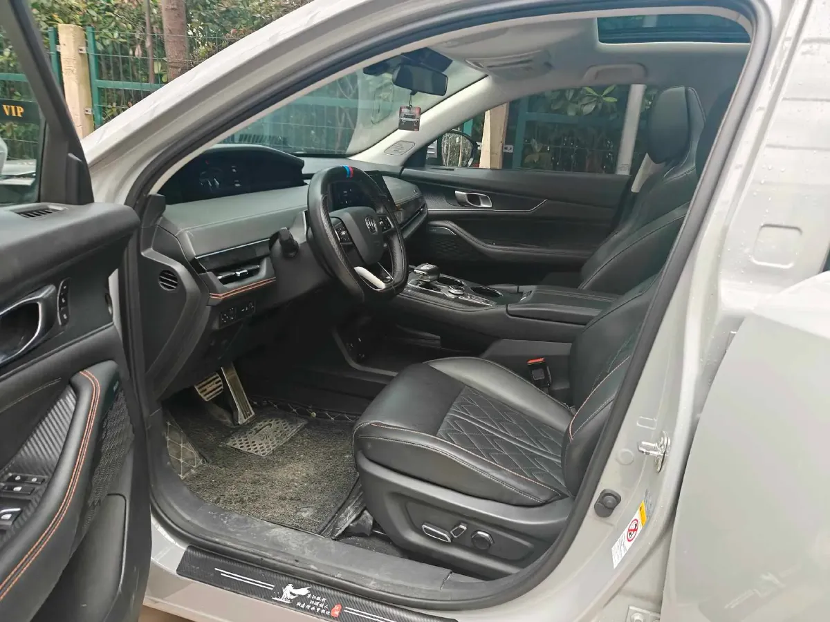 2021 ChangAn UNI-K 2.0T 233HP L4 8AT,autocango,china used car exporter,china ev exporter,chinese used car exporter,chinese used ev exporter