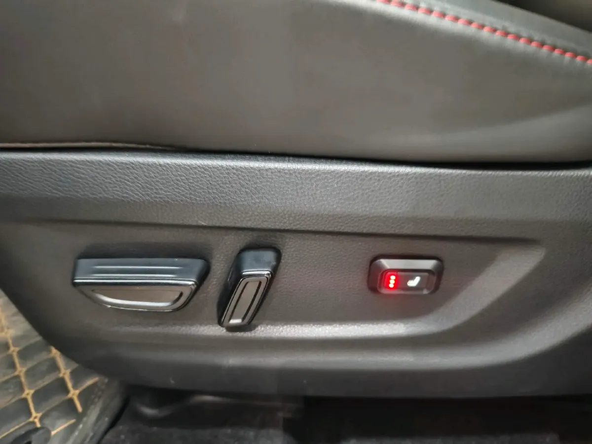 2021 GAC Trumpchi GS4 Plus 1.5T 169HP L4 6AT,autocango,china used car exporter,china ev exporter,chinese used car exporter,chinese used ev exporter