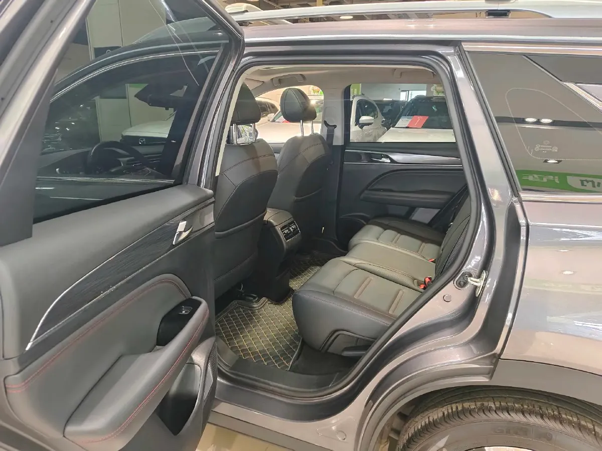 2021 GAC Trumpchi GS4 Plus 1.5T 169HP L4 6AT,autocango,china used car exporter,china ev exporter,chinese used car exporter,chinese used ev exporter