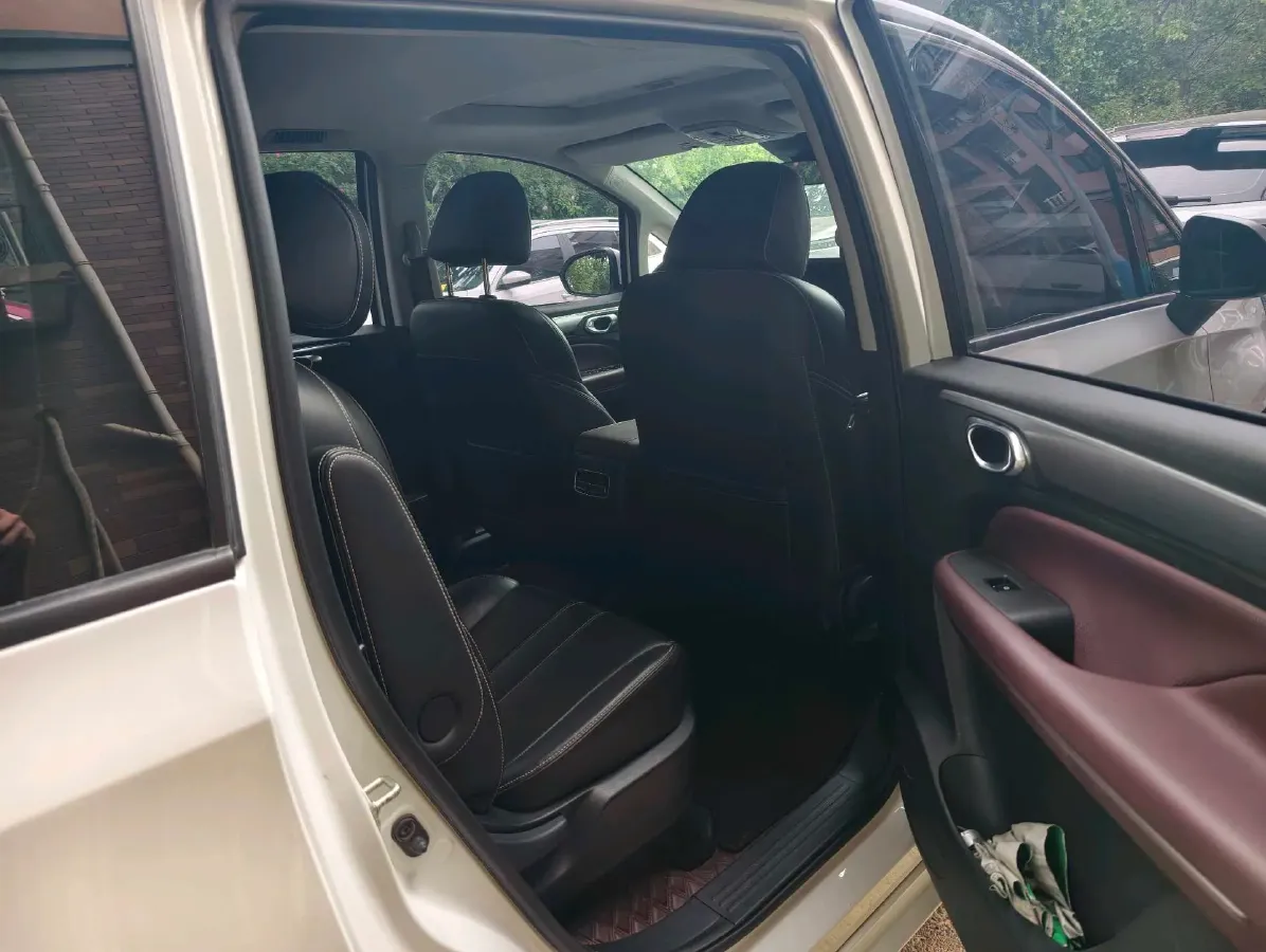 2023 GAC Trumpchi M6 1.5T 177HP L4 7DCT,autocango,china used car exporter,china ev exporter,chinese used car exporter,chinese used ev exporter