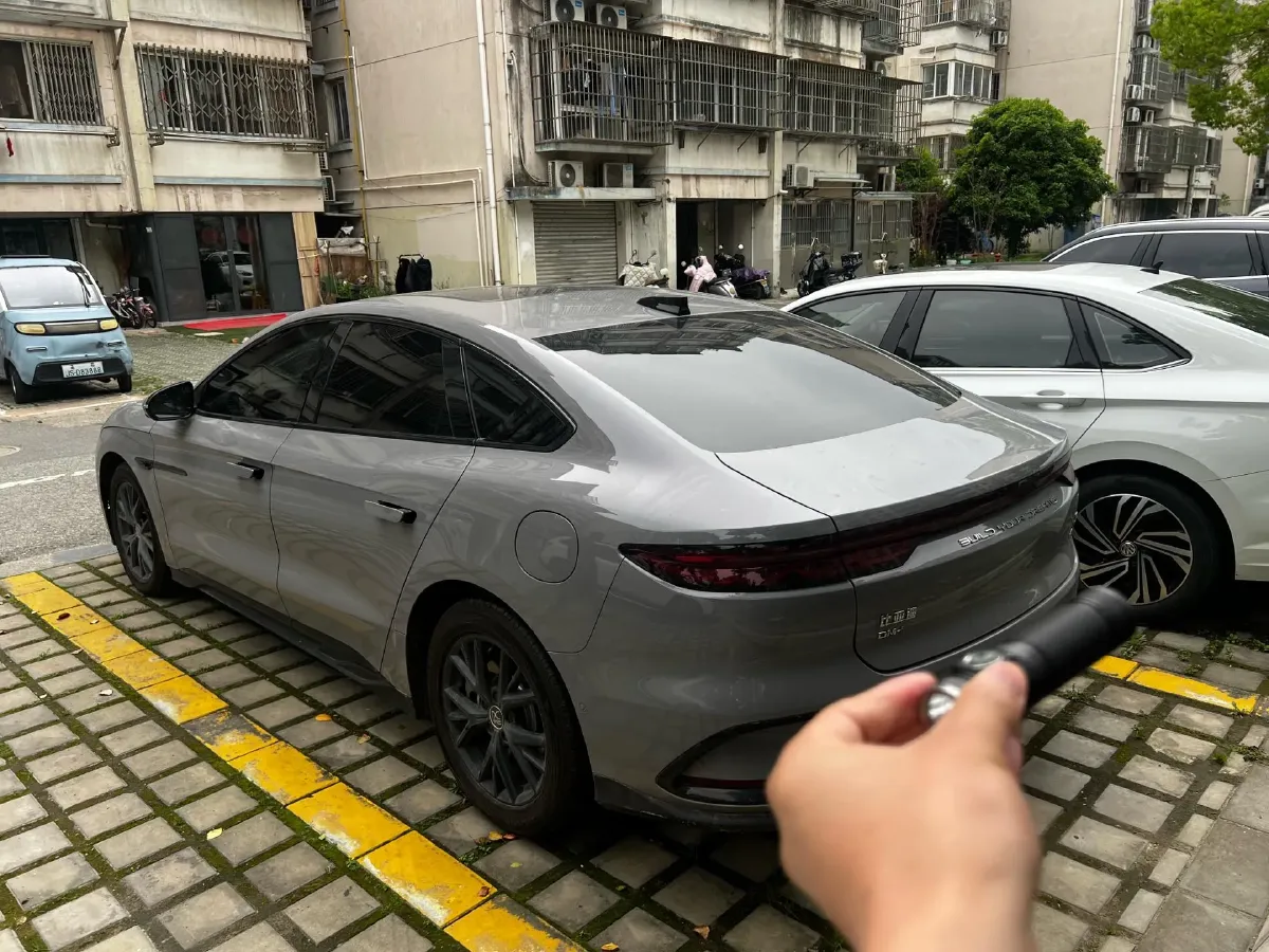 2025 BYD Han 1.5T 156HP L4 E-CVT PHEV,autocango,china used car exporter,china ev exporter,chinese used car exporter,chinese used ev exporter