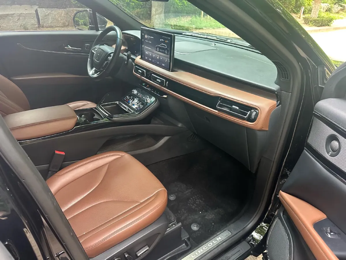 2021 Lincoln Nautilus 2.0T 245HP L4 8AT,autocango,china used car exporter,china ev exporter,chinese used car exporter,chinese used ev exporter