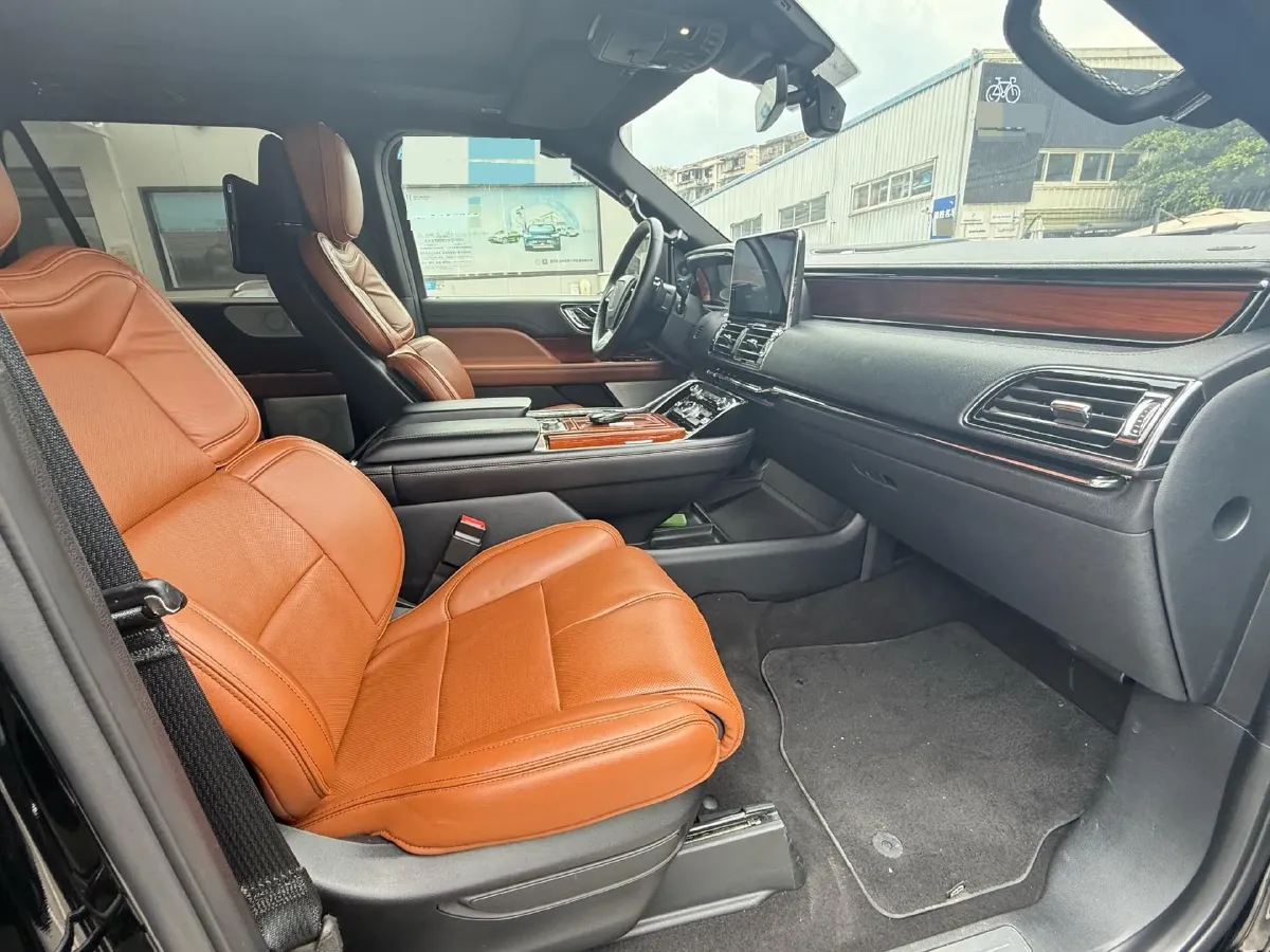 2018 Lincoln Navigator 3.5T 415HP V6 10AT,autocango,china used car exporter,china ev exporter,chinese used car exporter,chinese used ev exporter