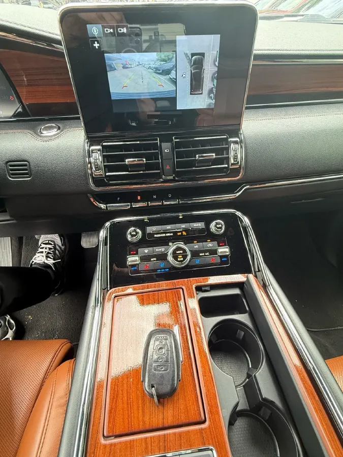 2018 Lincoln Navigator 3.5T 415HP V6 10AT,autocango,china used car exporter,china ev exporter,chinese used car exporter,chinese used ev exporter