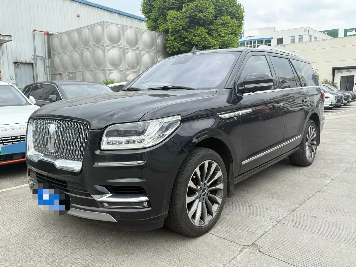 2018 Lincoln Navigator 3.5T 415HP V6 10AT,autocango,china used car exporter,china ev exporter,chinese used car exporter,chinese used ev exporter