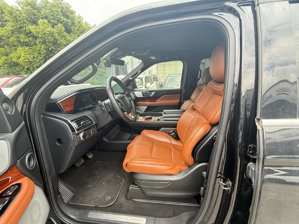 2018 Lincoln Navigator 3.5T 415HP V6 10AT,autocango,china used car exporter,china ev exporter,chinese used car exporter,chinese used ev exporter