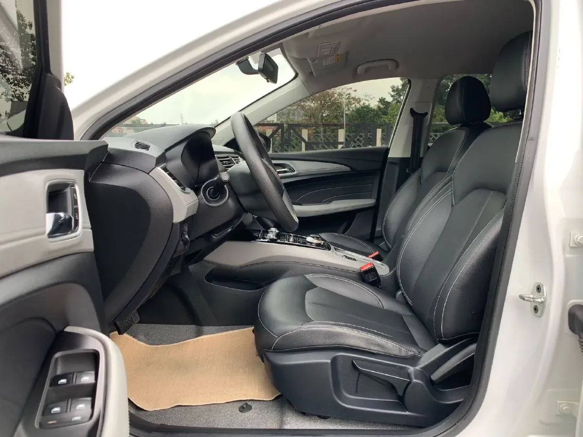 2018 Roewe Ei5 BEV 35KWH,autocango,china used car exporter,china ev exporter,chinese used car exporter,chinese used ev exporter