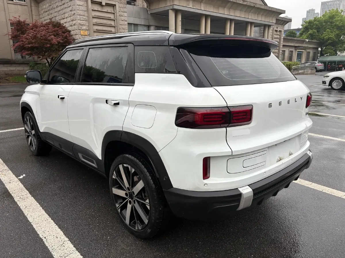 2023 Geely ICON 1.5T 181HP L4 7DCT,autocango,china used car exporter,china ev exporter,chinese used car exporter,chinese used ev exporter