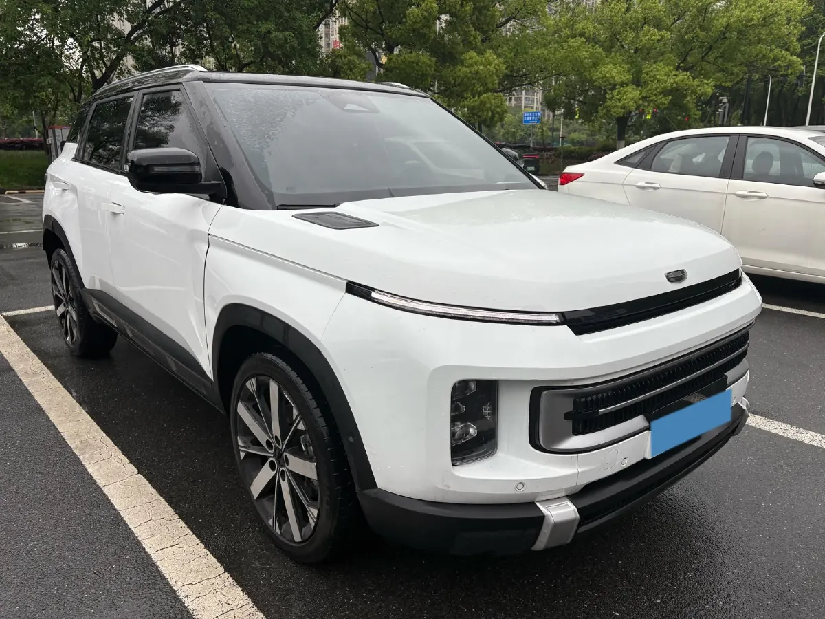 2023 Geely ICON 1.5T 181HP L4 7DCT,autocango,china used car exporter,china ev exporter,chinese used car exporter,chinese used ev exporter