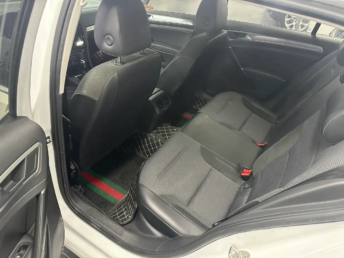 2018 Volkswagen Golf 1.6L 110HP L4 6AT,autocango,china used car exporter,china ev exporter,chinese used car exporter,chinese used ev exporter