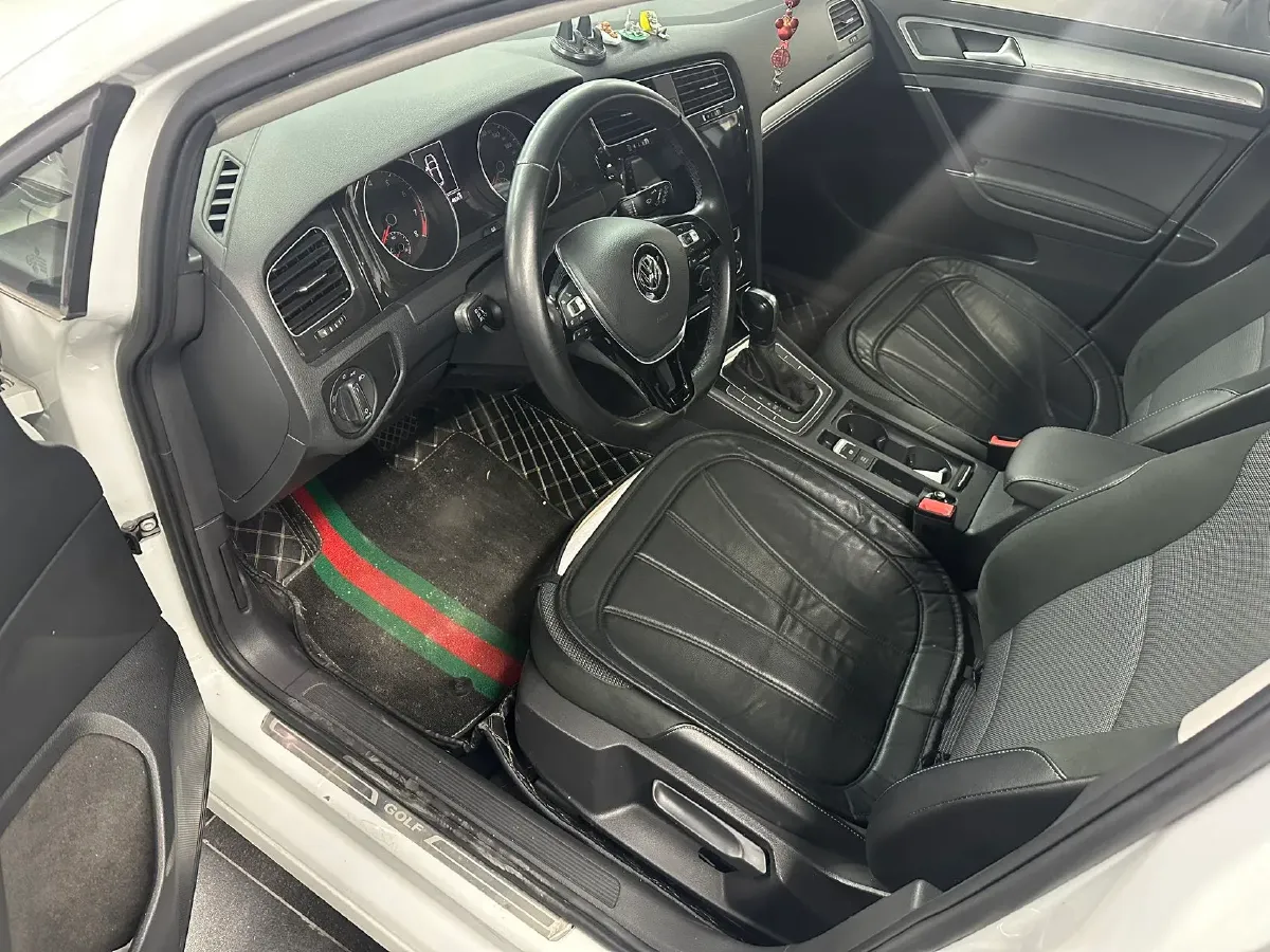 2018 Volkswagen Golf 1.6L 110HP L4 6AT,autocango,china used car exporter,china ev exporter,chinese used car exporter,chinese used ev exporter