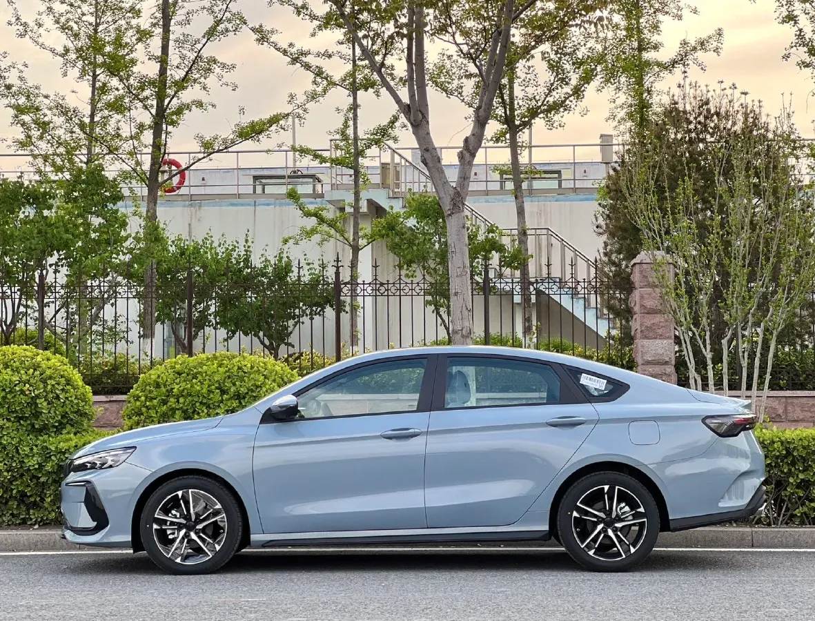 2024 Geely Binray 1.5T 181HP L4 7DCT,autocango,china used car exporter,china ev exporter,chinese used car exporter,chinese used ev exporter