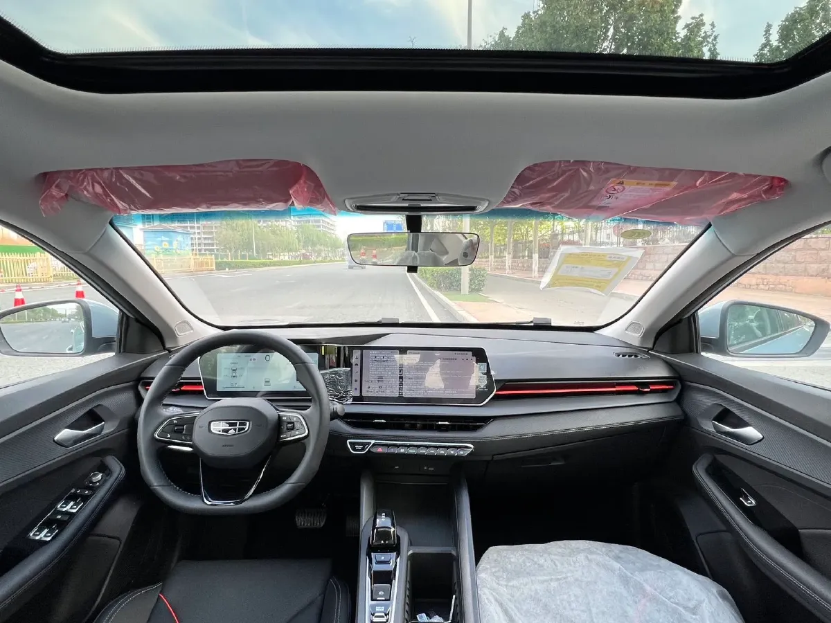 2024 Geely Binray 1.5T 181HP L4 7DCT,autocango,china used car exporter,china ev exporter,chinese used car exporter,chinese used ev exporter