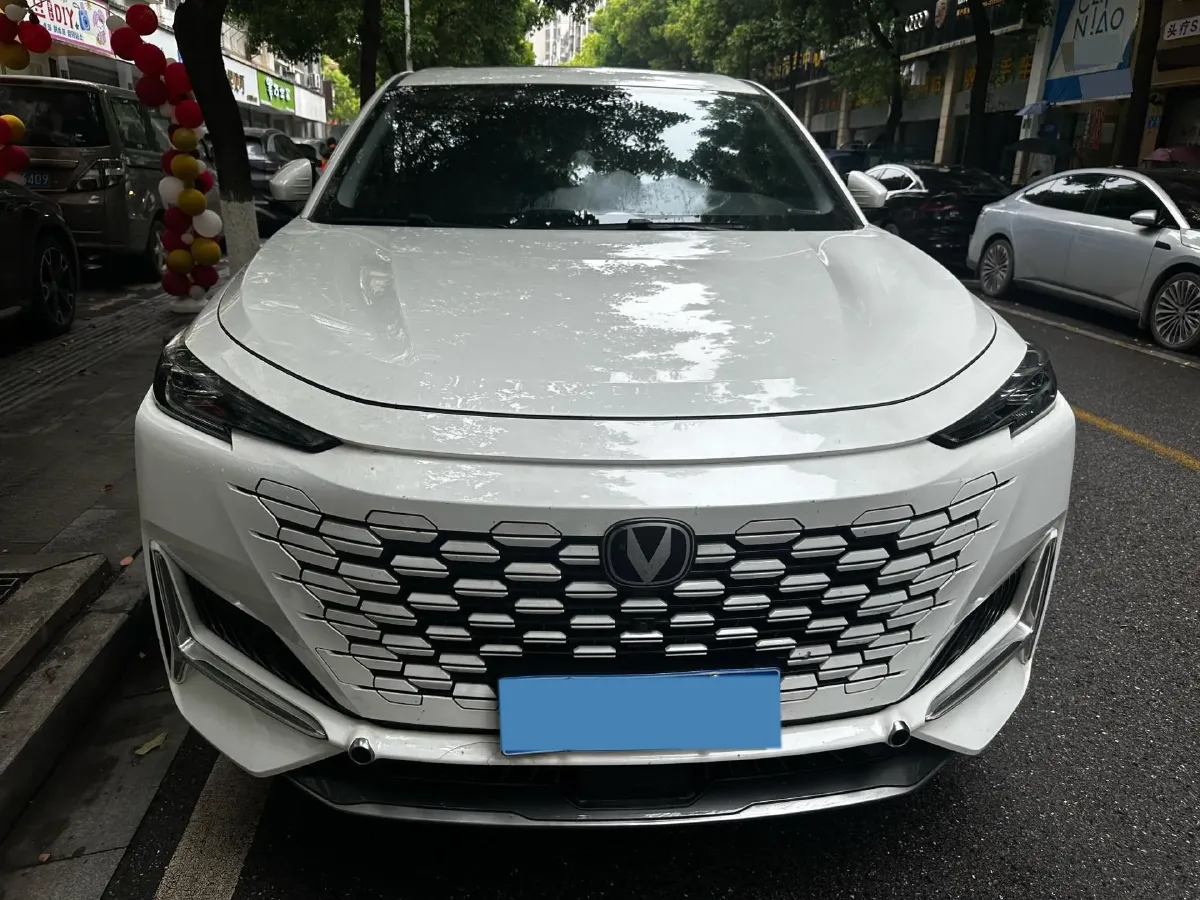 2024 ChangAn UNI-K 2.0T 233HP L4 8AT,autocango,china used car exporter,china ev exporter,chinese used car exporter,chinese used ev exporter