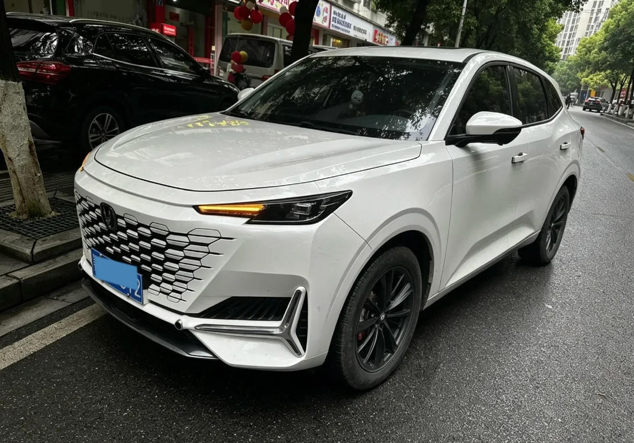2024 ChangAn UNI-K 2.0T 233HP L4 8AT,autocango,china used car exporter,china ev exporter,chinese used car exporter,chinese used ev exporter