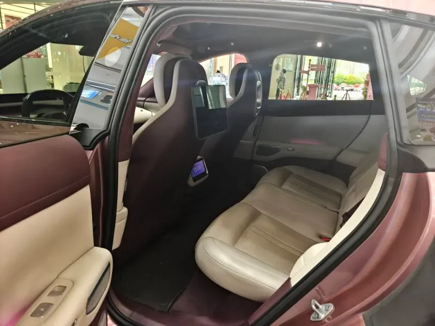 2025 MI YU7 BEV 101.7KWH,autocango,china used car exporter,china ev exporter,chinese used car exporter,chinese used ev exporter