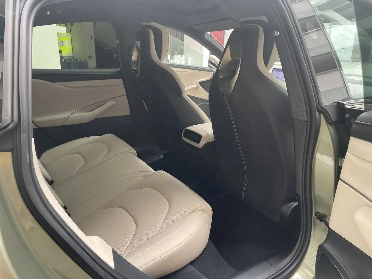 2024 MI SU7 BEV 73.6KWH,autocango,china used car exporter,china ev exporter,chinese used car exporter,chinese used ev exporter