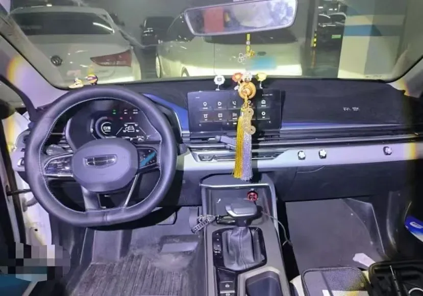 2022 Geely Emgrand 1.5L 114HP L4 CVT,autocango,china used car exporter,china ev exporter,chinese used car exporter,chinese used ev exporter