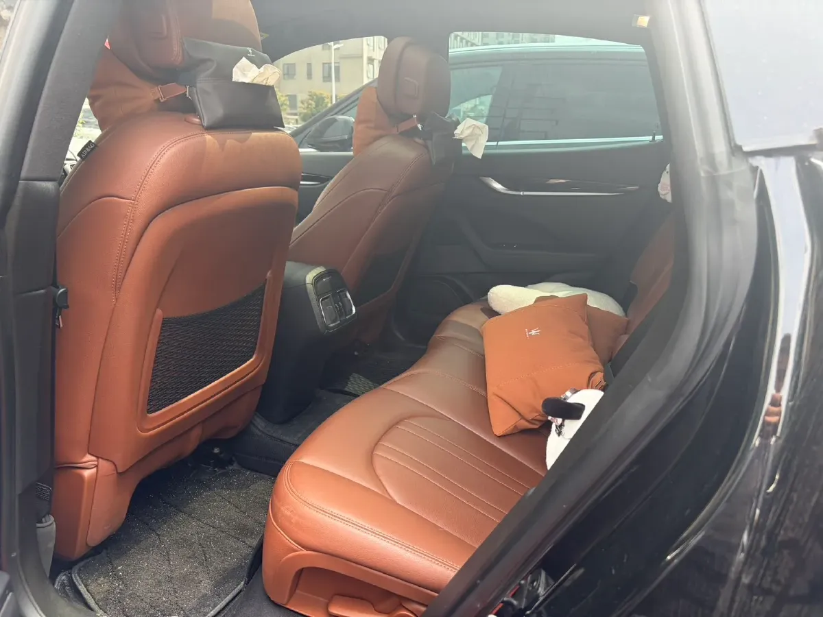 2018 Maserati Levante 3.0T 350HP V6 8AT,autocango,china used car exporter,china ev exporter,chinese used car exporter,chinese used ev exporter