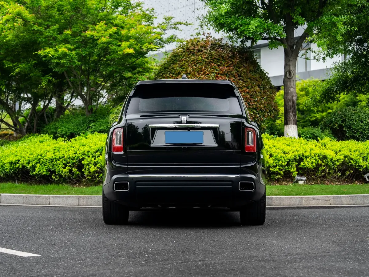 2018 Rolls-Royce Cullinan 6.7T 571HP V12 8AT,autocango,china used car exporter,china ev exporter,chinese used car exporter,chinese used ev exporter