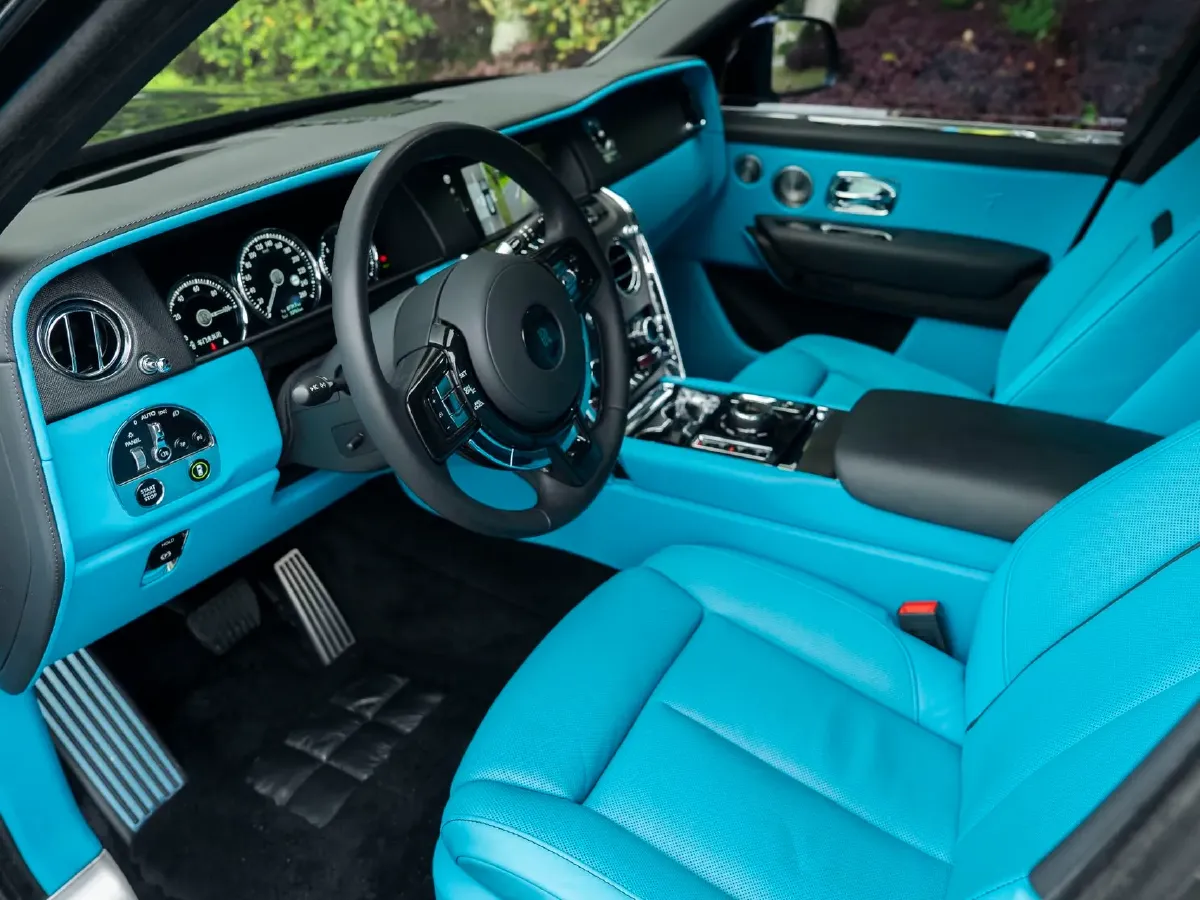 2018 Rolls-Royce Cullinan 6.7T 571HP V12 8AT,autocango,china used car exporter,china ev exporter,chinese used car exporter,chinese used ev exporter