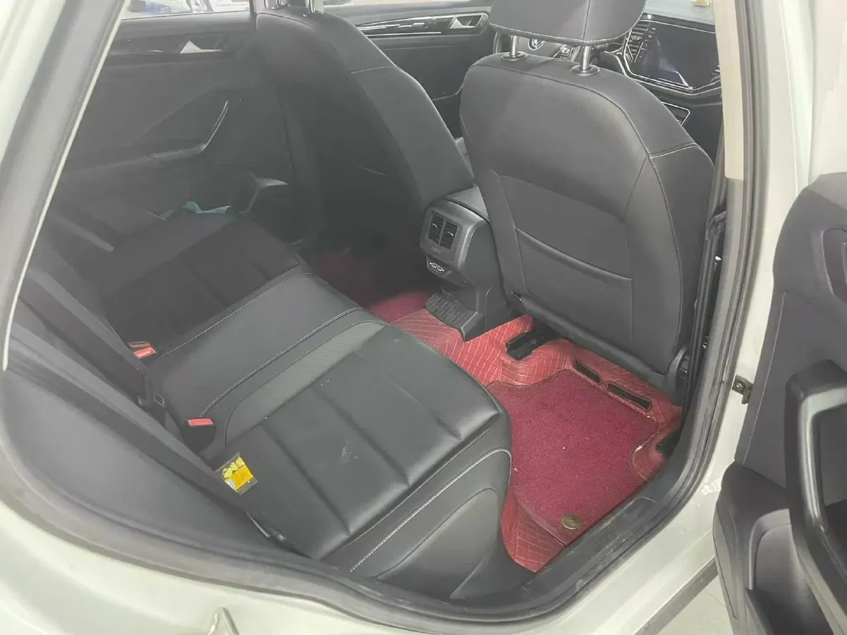 2021 Volkswagen T-Roc 1.4T 150HP L4 7DCT,autocango,china used car exporter,china ev exporter,chinese used car exporter,chinese used ev exporter