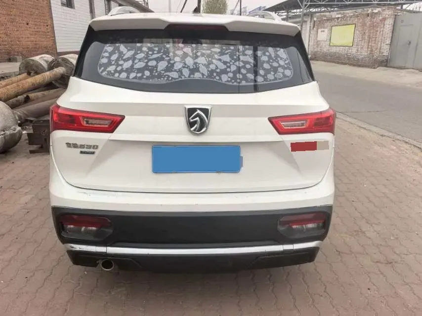 2020 BaoJun 530 1.5T 147HP L4 6MT,autocango,china used car exporter,china ev exporter,chinese used car exporter,chinese used ev exporter