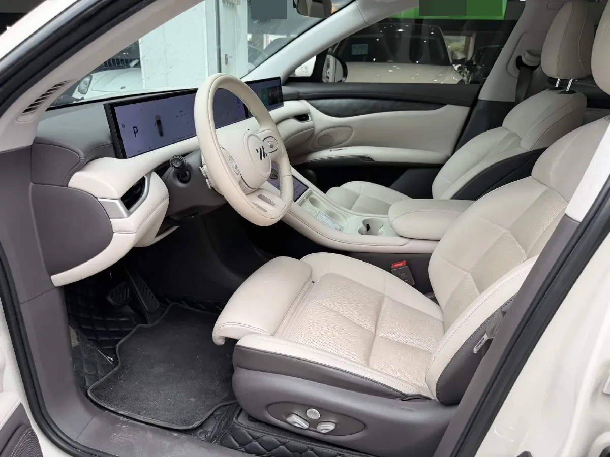 2023 IM LS6 BEV 100KWH,autocango,china used car exporter,china ev exporter,chinese used car exporter,chinese used ev exporter