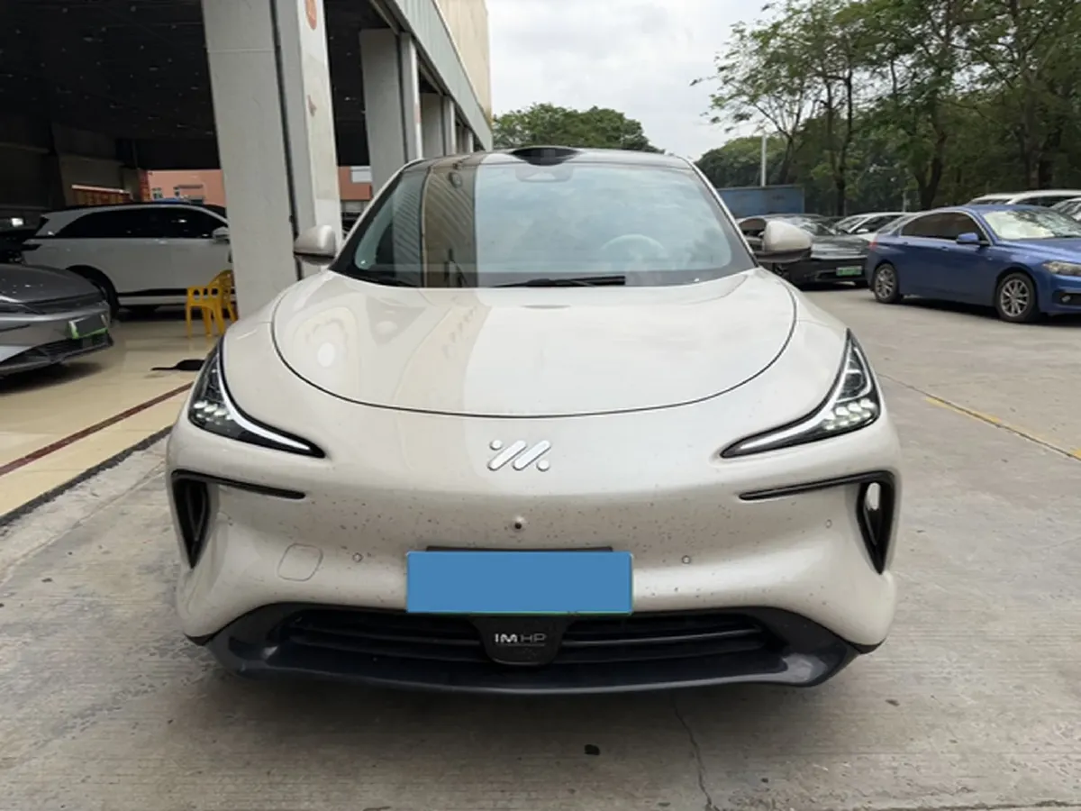 2023 IM LS6 BEV 100KWH,autocango,china used car exporter,china ev exporter,chinese used car exporter,chinese used ev exporter