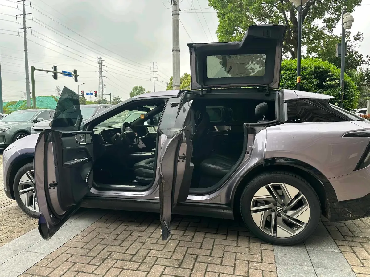 2023 HiPhi Y BEV 76.6KWH,autocango,china used car exporter,china ev exporter,chinese used car exporter,chinese used ev exporter