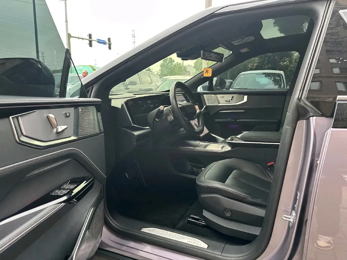 2023 HiPhi Y BEV 76.6KWH,autocango,china used car exporter,china ev exporter,chinese used car exporter,chinese used ev exporter