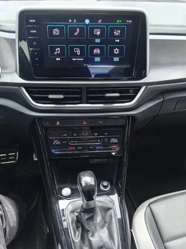 2023 Volkswagen T-Roc 1.5T 160HP L4 7DCT,autocango,china used car exporter,china ev exporter,chinese used car exporter,chinese used ev exporter