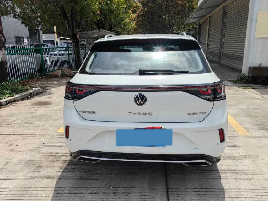 2023 Volkswagen T-Roc 1.5T 160HP L4 7DCT,autocango,china used car exporter,china ev exporter,chinese used car exporter,chinese used ev exporter