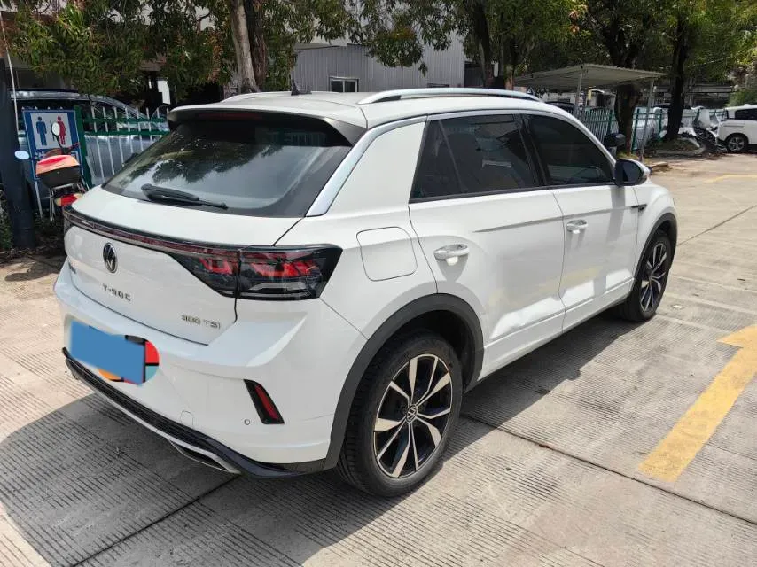 2023 Volkswagen T-Roc 1.5T 160HP L4 7DCT,autocango,china used car exporter,china ev exporter,chinese used car exporter,chinese used ev exporter